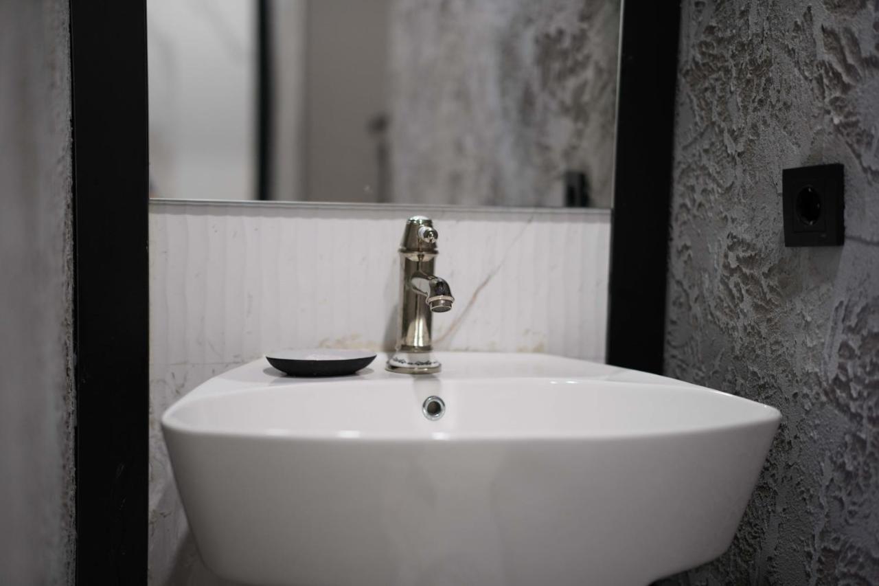 Monev Suites Hotel Istanboel Buitenkant foto